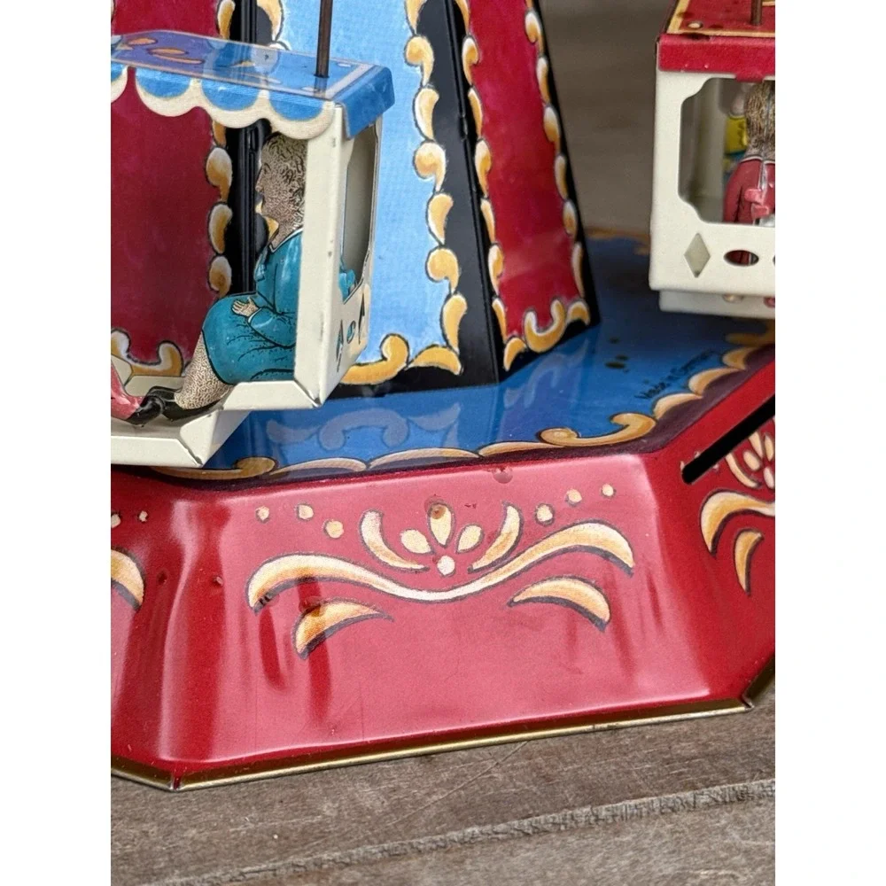 German Tin Litho Carousel / Merry Go Round (J.‎ W. Wagner / Brunn 2002)